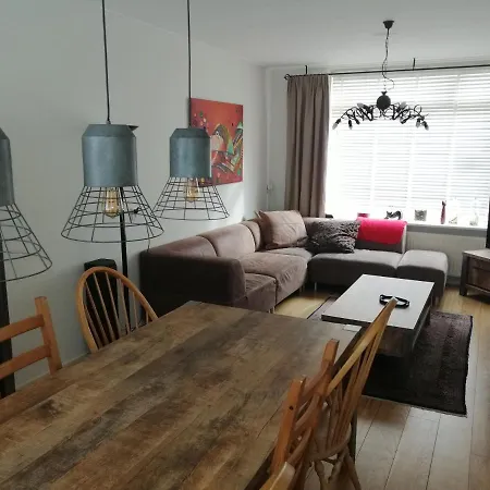 Woning Emmastraat Holiday home
